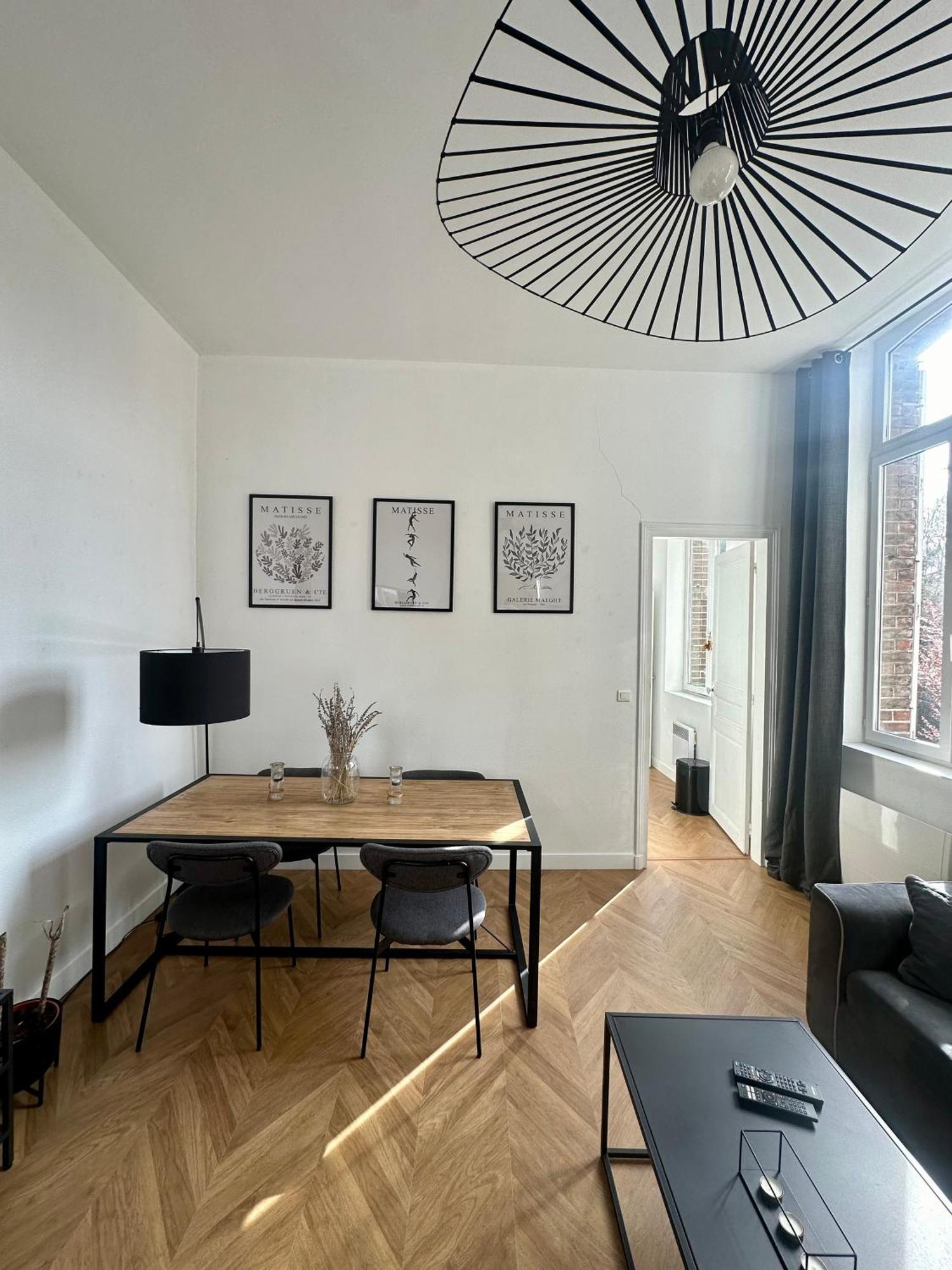 Spacieux Appt Haussmannien Parking Prive 阿棉 外观 照片