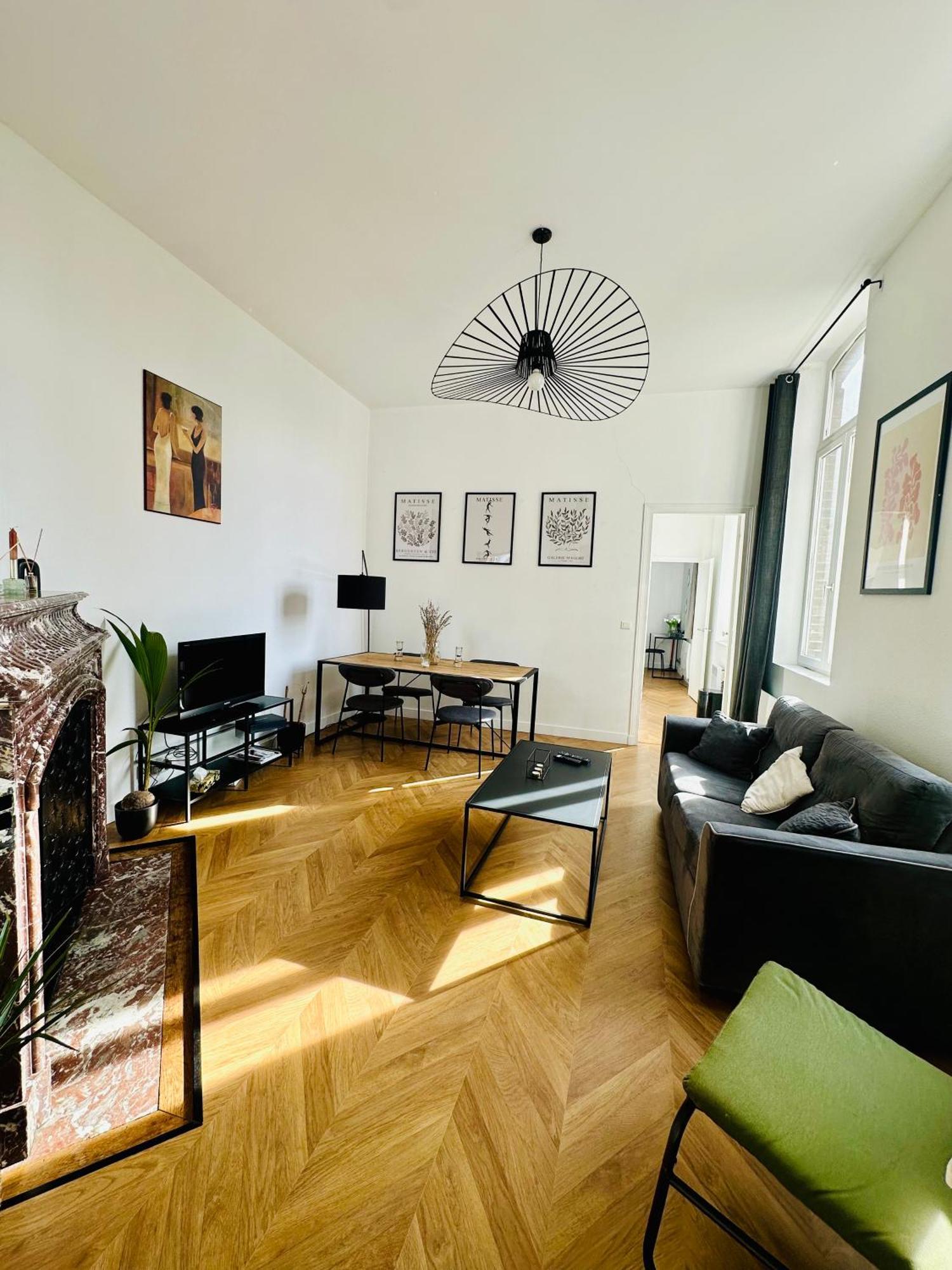 Spacieux Appt Haussmannien Parking Prive 阿棉 外观 照片